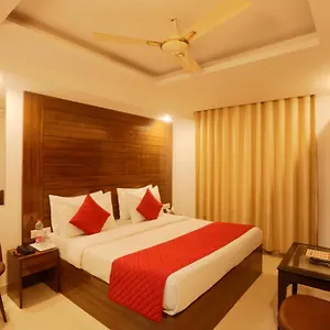 3* Hotel Charming Chanakya