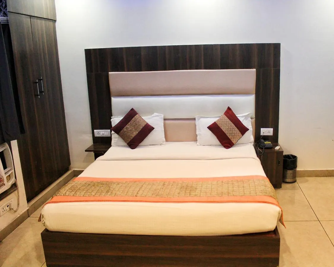 Airport Hotel Classic Park New Delhi 3*,  India