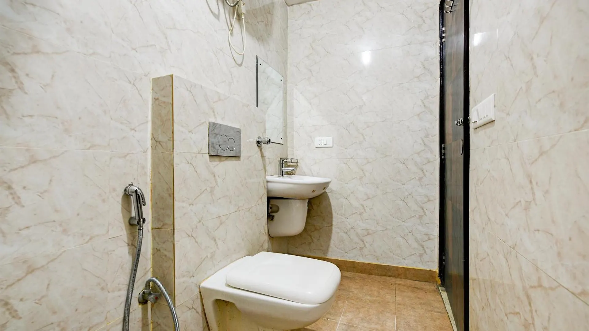 *** Bed & Breakfast Airport Hotel Classic Park New Delhi India
