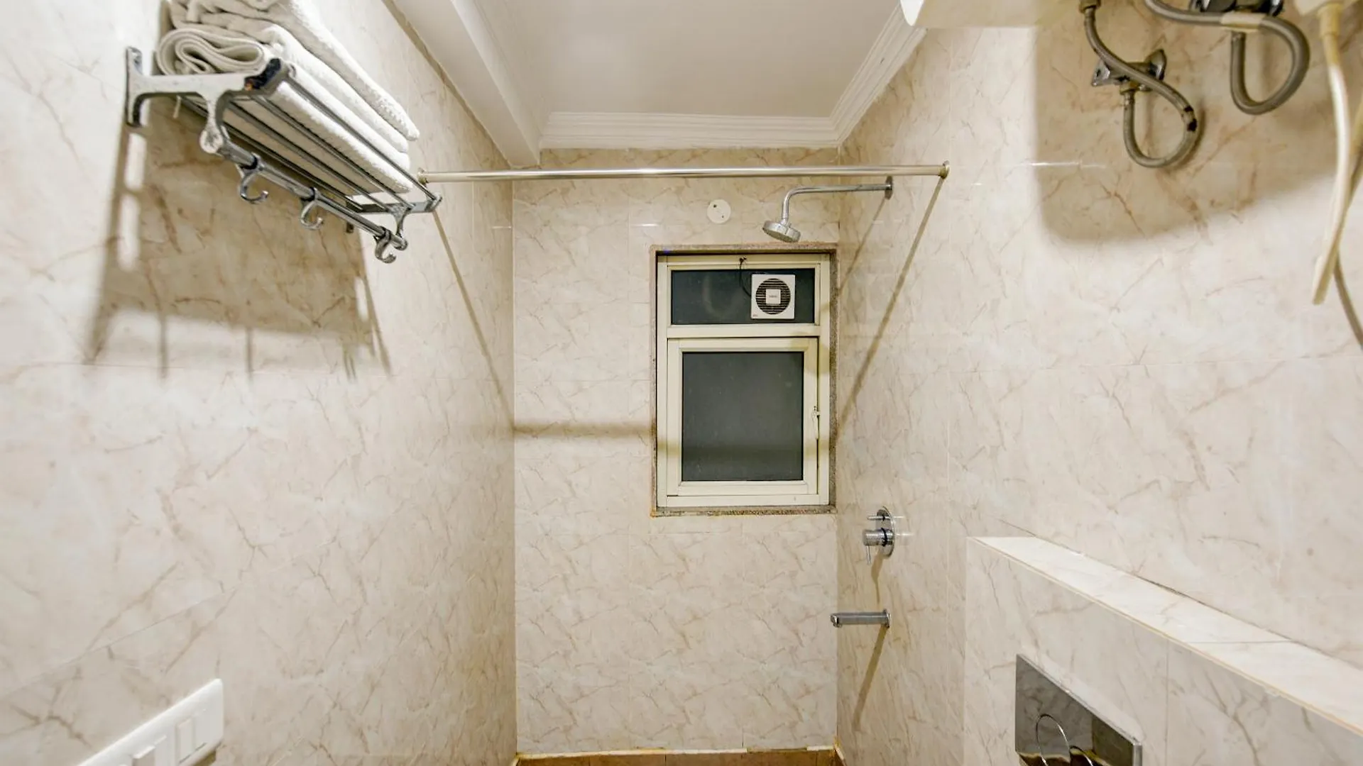 Airport Hotel Classic Park New Delhi 3*,  India